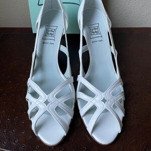 CYNTHIA ROWLEY White Leather SHOES Size: 11 M (US) New Tiffany Blue Soles